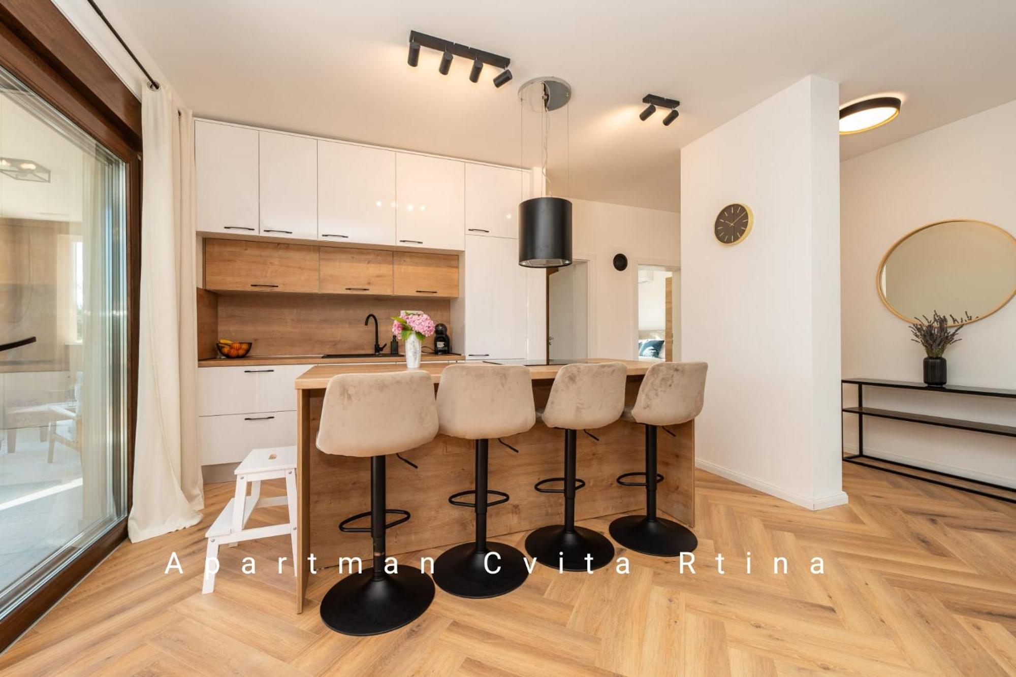 Apartman Cvita 르티나 외부 사진